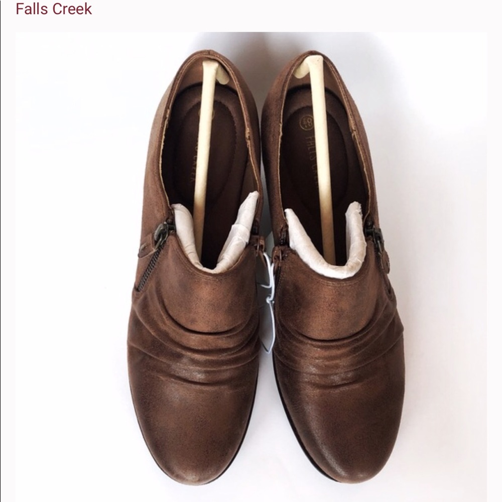 Falls Creek ‘Laura’ Ankle Boots - Picture 4 of 8